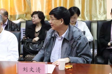 随后,机械与精密仪器工程学院院长崔亚辉教授代表全院教职工作了表态